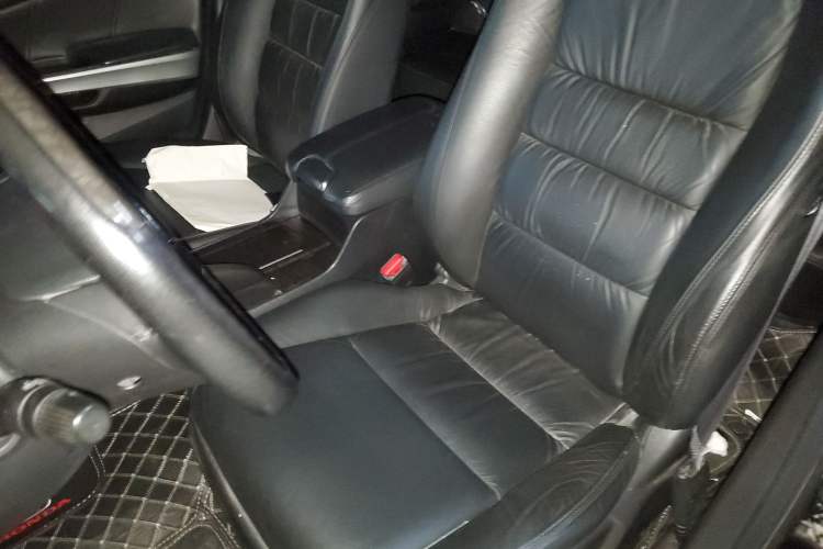 Used Honda Accord 2012 2.4L SE Left Front Seat
