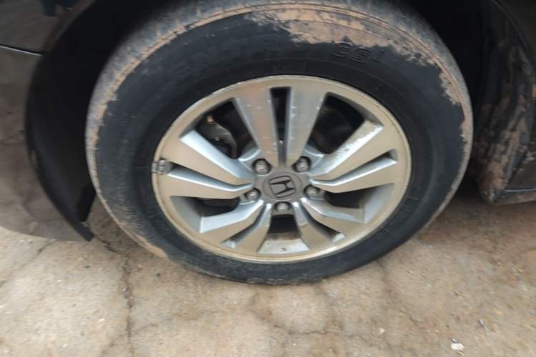 Used Honda Accord 2012 2.0L SE Left Front Wheel Hub