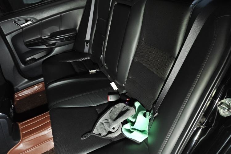 Used Honda Accord 2012 2.0L SE Left Rear Seat