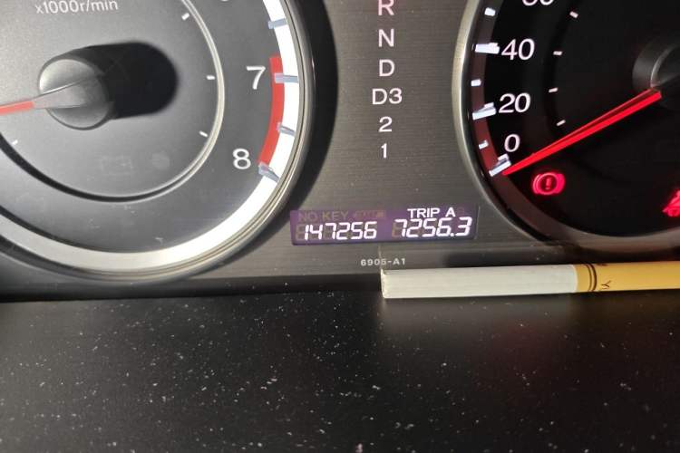 Used Honda Accord 2012 2.0L SE Odometer Close Up