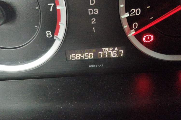 Used Honda Accord 2012 2.0L SE Odometer Close Up