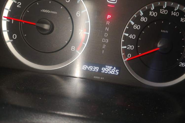 Used Honda Accord 2012 2.0L SE Odometer Close Up