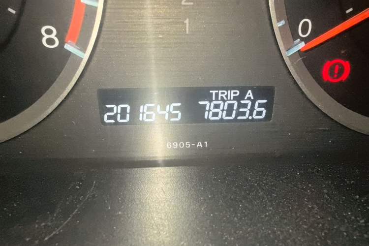 Used Honda Accord 2012 2.0L SE Odometer Close Up