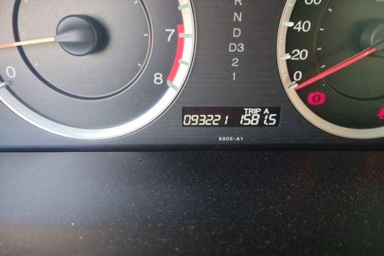 Used Honda Accord 2012 2.0L SE Odometer Close Up