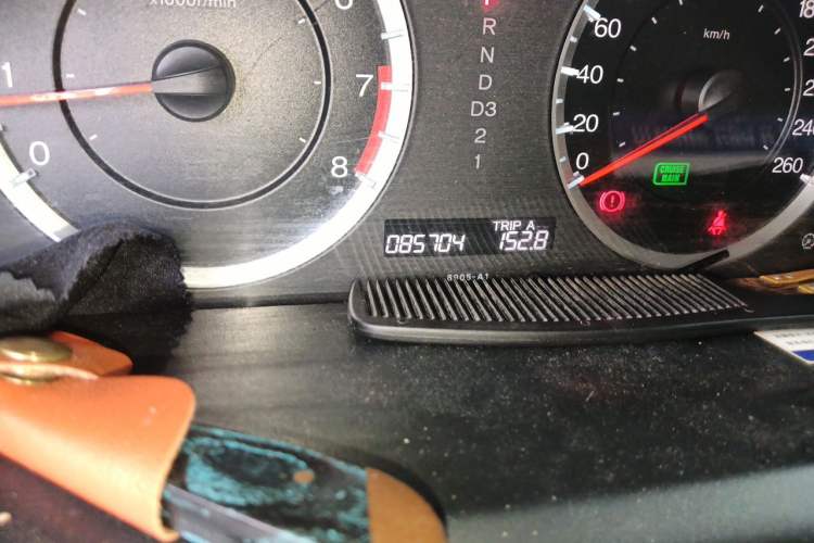Used Honda Accord 2012 2.0L SE Odometer Close Up