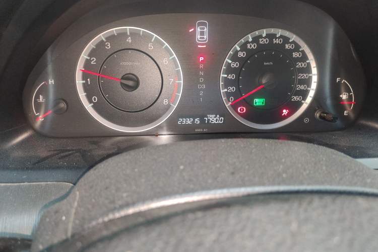 Used Honda Accord 2012 2.4L LX Odometer Close Up