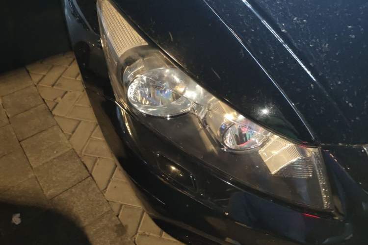 Used Honda Accord 2012 2.4L SE Right Front Headlight