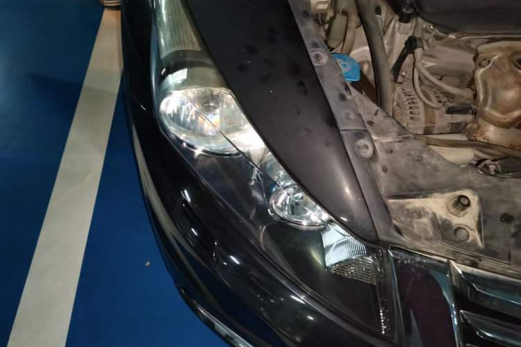 Used Honda Accord 2012 2.0L SE Right Front Headlight
