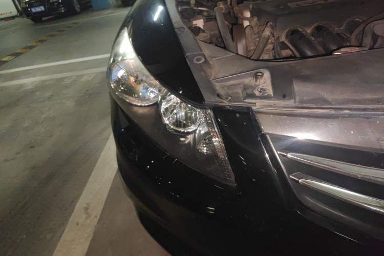 Used Honda Accord 2012 2.4L SE Right Front Headlight