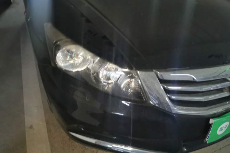 Used Honda Accord 2012 2.0L SE Right Front Headlight