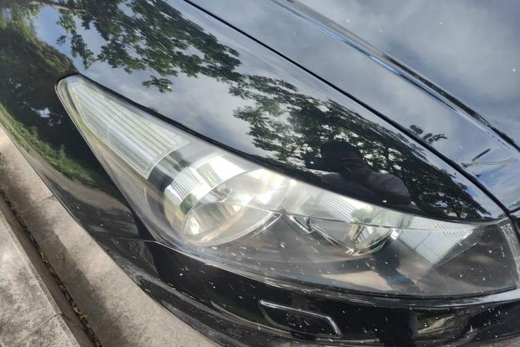 Used Honda Accord 2012 2.0L SE Right Front Headlight