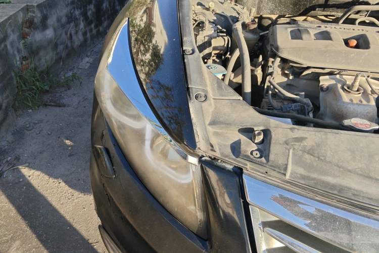 Used Honda Accord 2012 2.0L SE Right Front Headlight