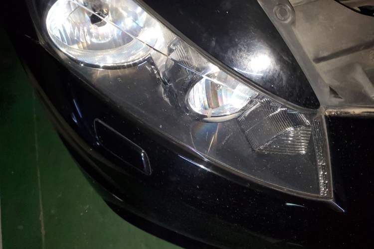 Used Honda Accord 2012 2.4L SE Right Front Headlight