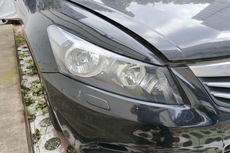 Used Honda Accord 2012 2.0L SE Right Front Headlight