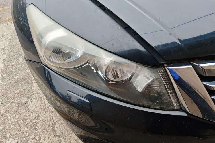 Used Honda Accord 2012 2.0L SE Right Front Headlight