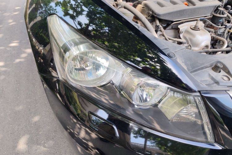 Used Honda Accord 2012 2.0L SE Right Front Headlight