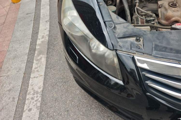 Used Honda Accord 2012 2.0L SE Right Front Headlight