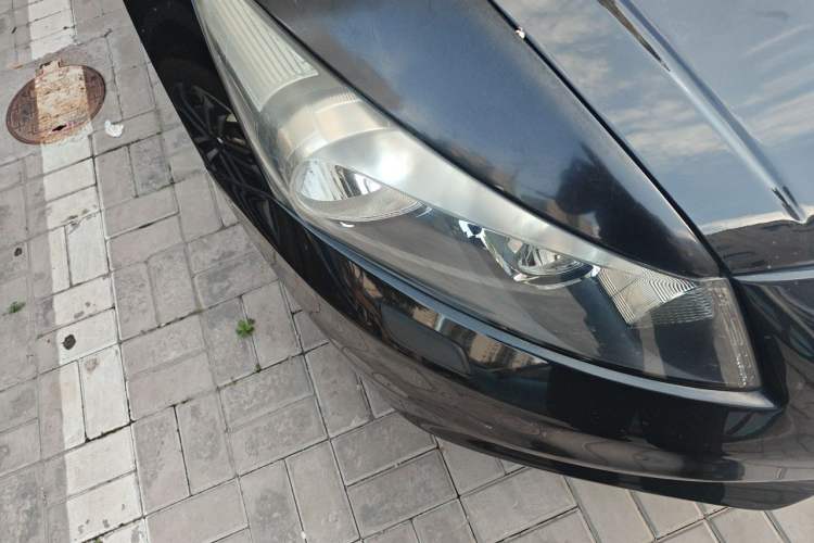 Used Honda Accord 2012 2.0L SE Right Front Headlight