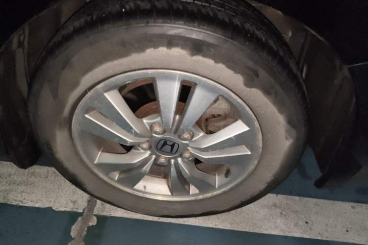 Used Honda Accord 2012 2.0L SE Right Front Wheel Hub