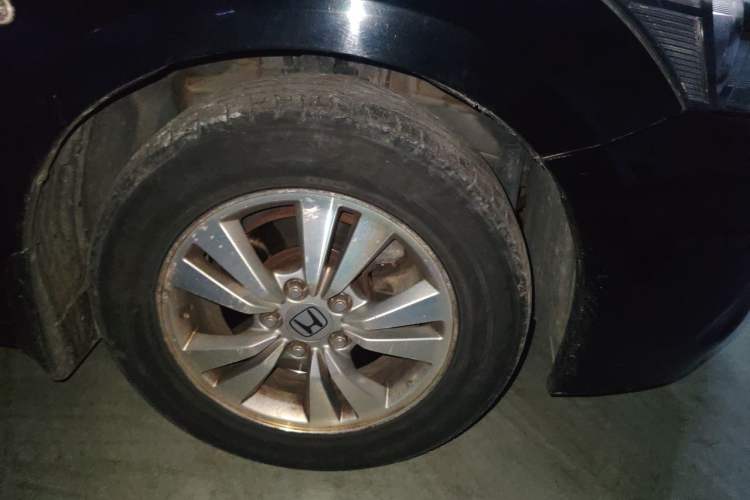 Used Honda Accord 2012 2.0L SE Right Front Wheel Hub