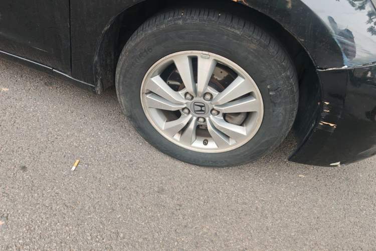 Used Honda Accord 2012 2.4L LX Right Front Wheel Hub