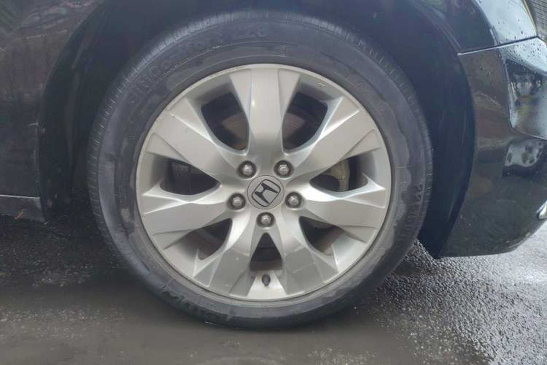 Used Honda Accord 2012 2.4L SE Right Front Wheel Hub