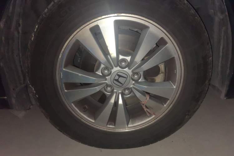 Used Honda Accord 2012 2.0L SE Right Front Wheel Hub