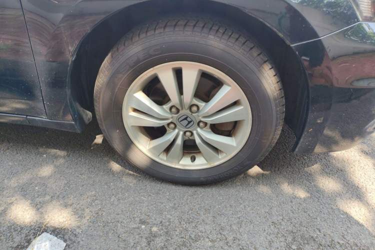 Used Honda Accord 2012 2.0L SE Right Front Wheel Hub