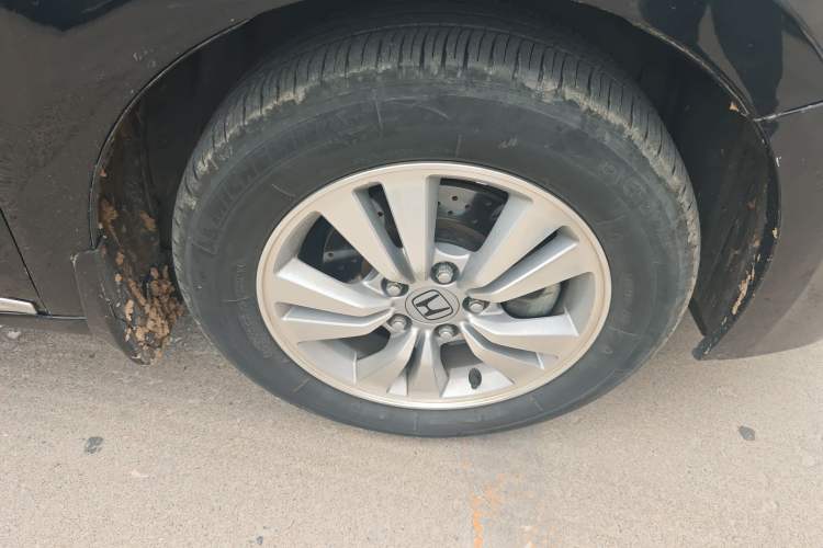 Used Honda Accord 2012 2.0L SE Right Front Wheel Hub