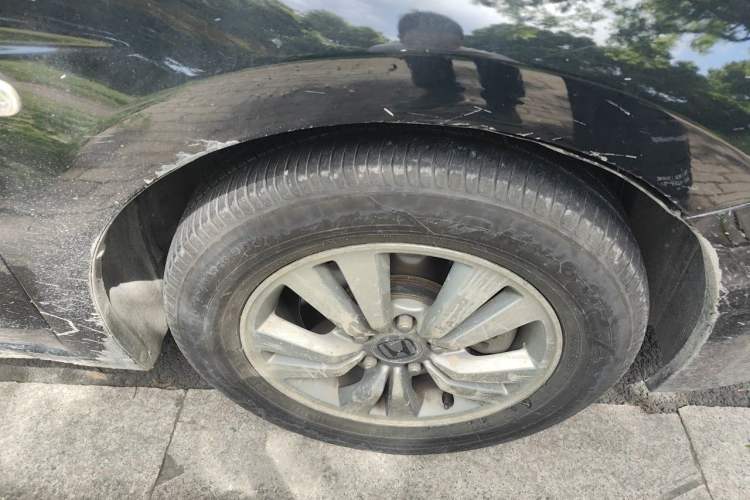Used Honda Accord 2012 2.0L SE Right Front Wheel Hub