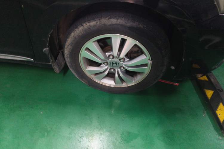 Used Honda Accord 2012 2.0L SE Right Front Wheel Hub
