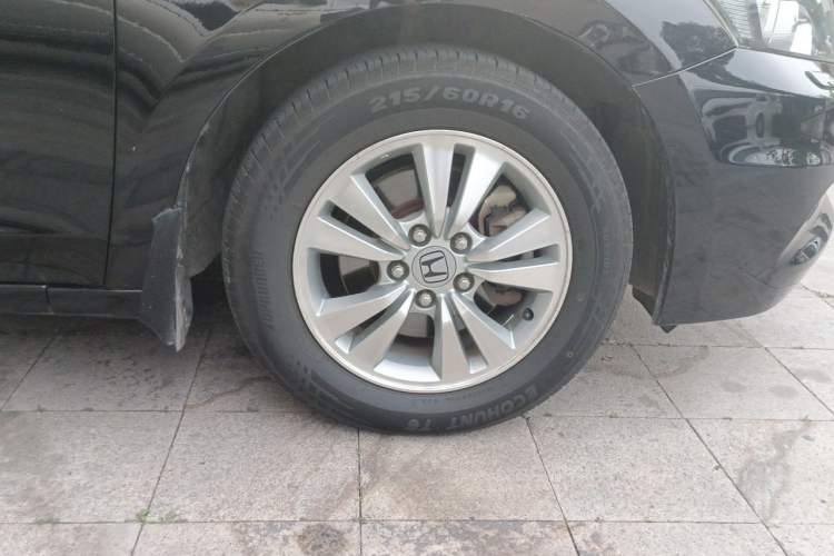 Used Honda Accord 2012 2.0L SE Right Front Wheel Hub