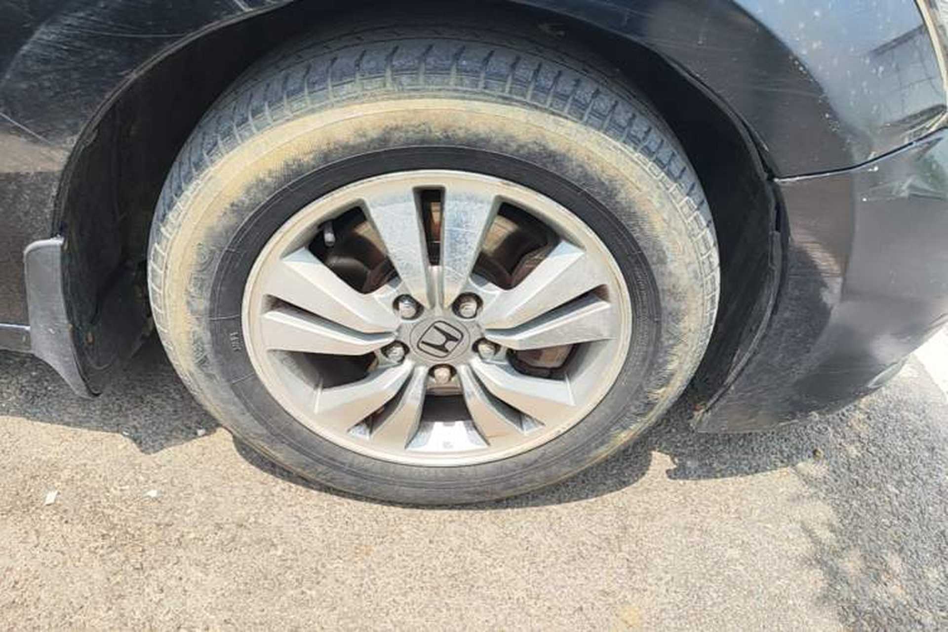 Used Honda Accord 2012 2.0L SE Right Front Wheel Hub