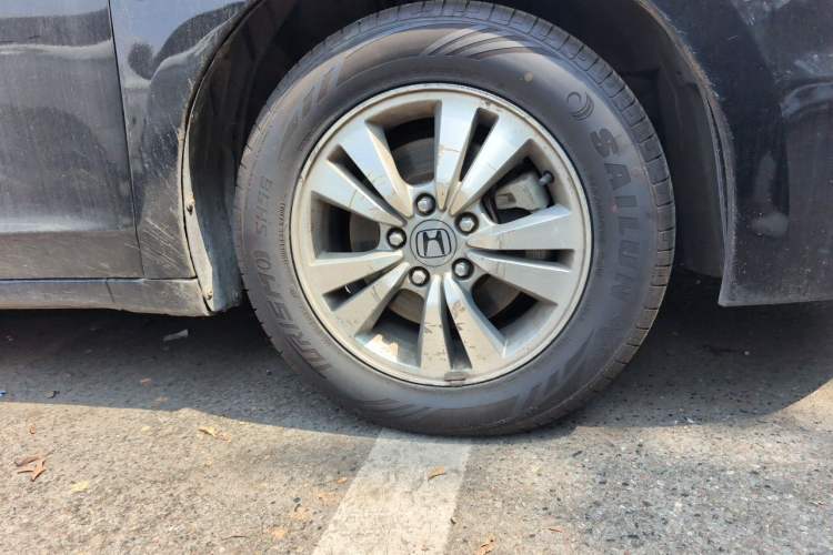 Used Honda Accord 2012 2.0L SE Right Front Wheel Hub