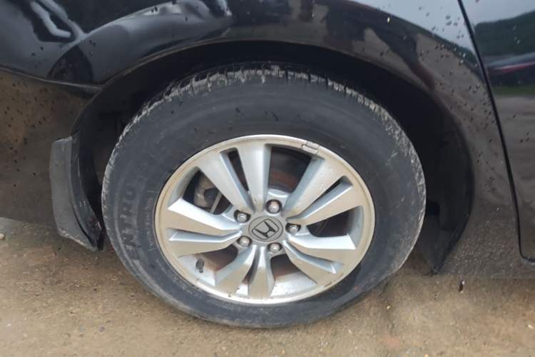 Used Honda Accord 2012 2.0L SE Right Rear Wheel Hub