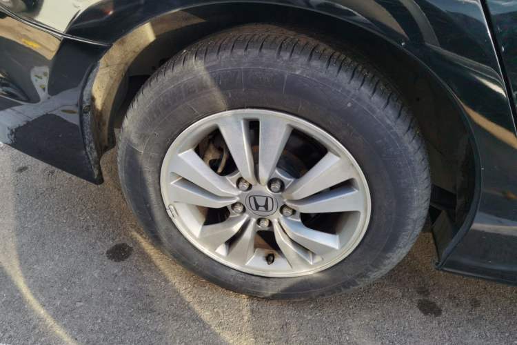 Used Honda Accord 2012 2.0L SE Right Rear Wheel Hub