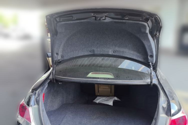 Used Honda Accord 2012 2.0L SE Trunk