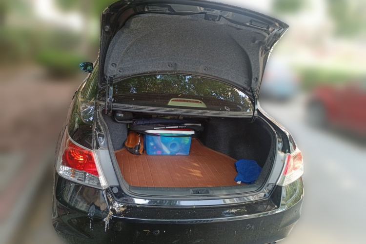 Used Honda Accord 2012 2.0L SE Trunk