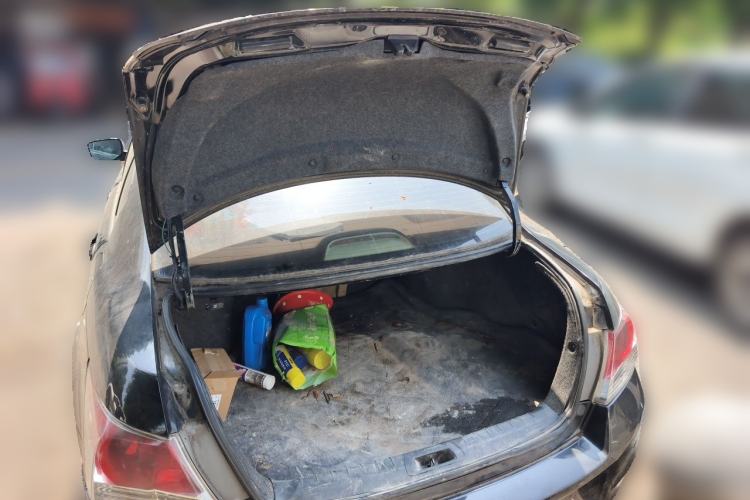 Used Honda Accord 2012 2.0L SE Trunk