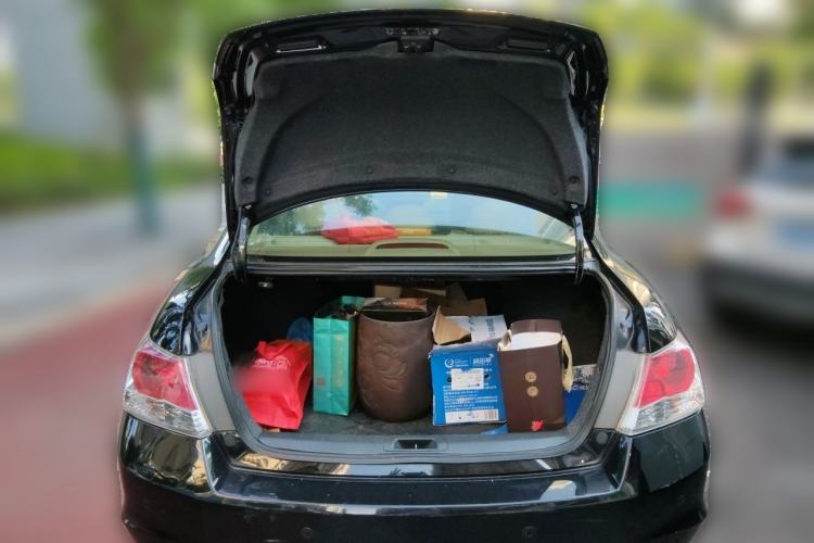 Used Honda Accord 2012 2.0L SE Trunk