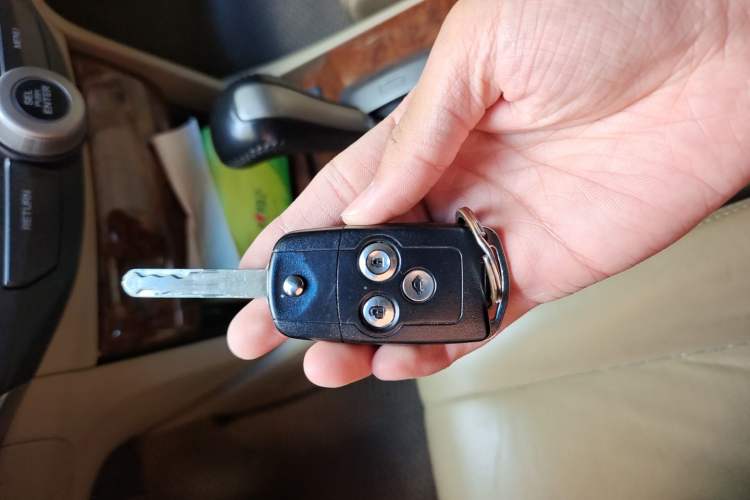 Used Honda Accord 2012 2.0L SE Vehicle Key