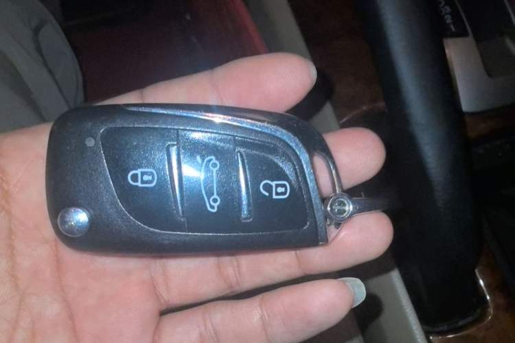 Used Honda Accord 2012 2.0L SE Vehicle Key