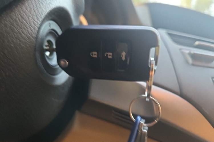 Used Honda Accord 2012 2.0L SE Vehicle Key