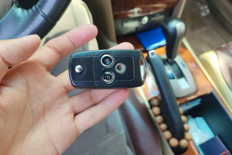 Used Honda Accord 2012 2.0L SE Vehicle Key