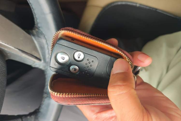 Used Honda Accord 2012 2.4L SE Vehicle Key