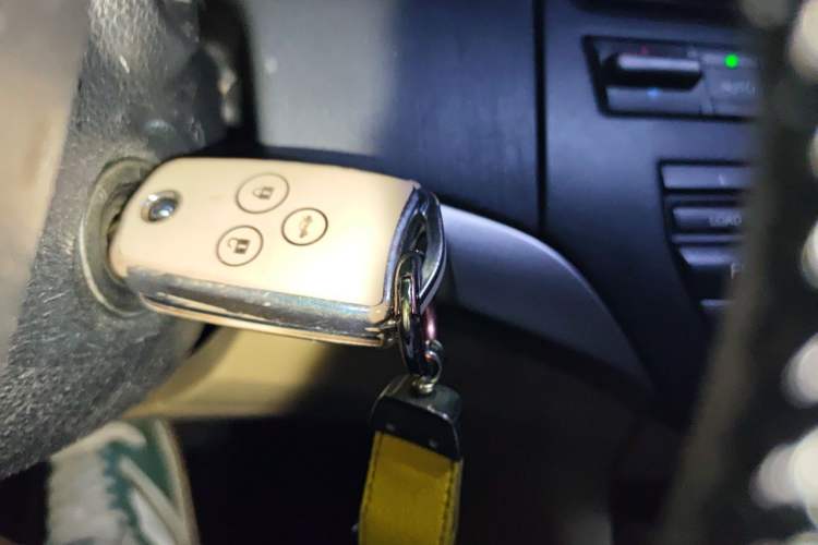 Used Honda Accord 2012 2.0L SE Vehicle Key