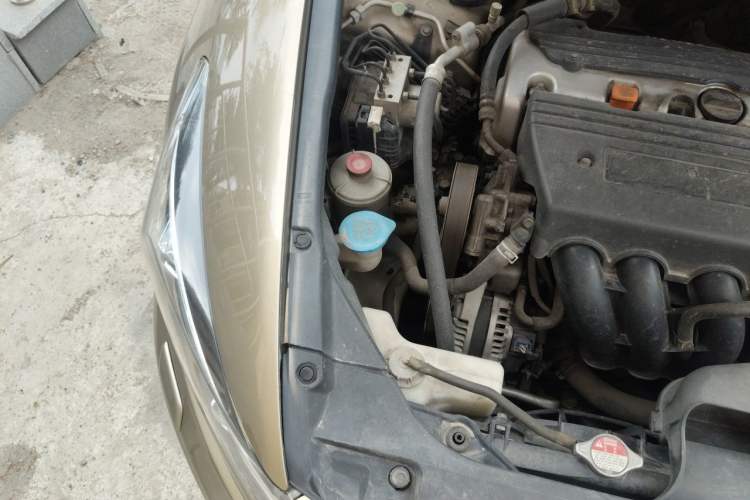 Used Honda Accord 2012 2.4L EXL Navi Engine Bay Right