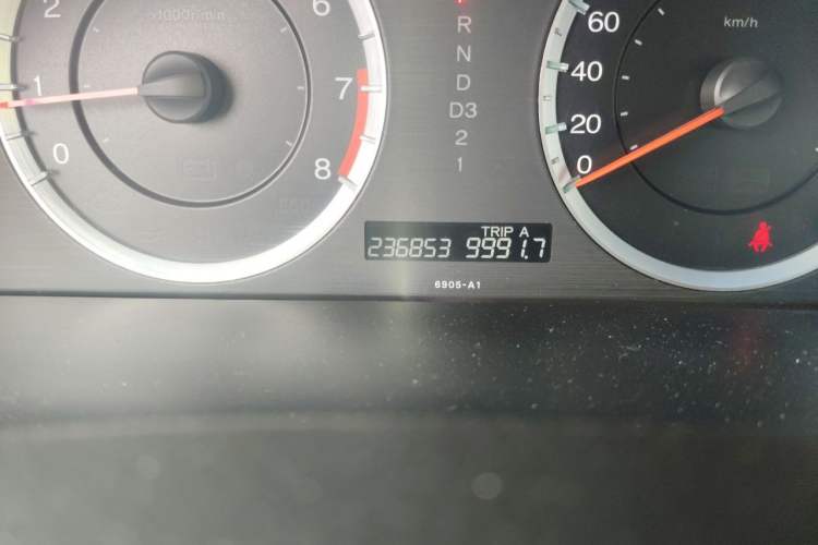 Used Honda Accord 2012 2.4L EXL Navi Odometer Close Up