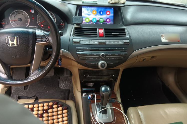 Used Honda Accord 2012 2.0L SE Center Console