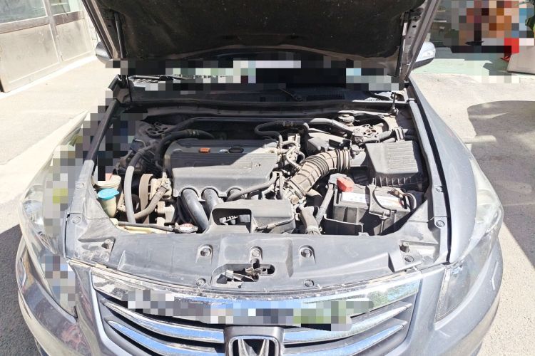 Used Honda Accord 2012 2.4L SE Engine Bay